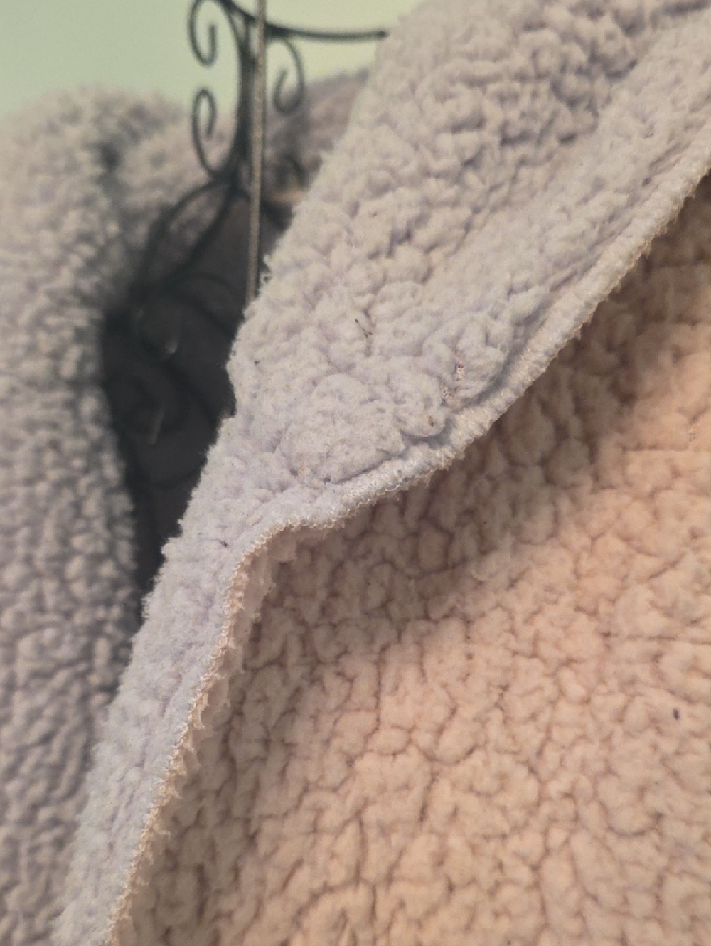 Urban Outfitters Reversible Teddy Jacket in Blush Pink & Light Gray - Picture 6 of 9